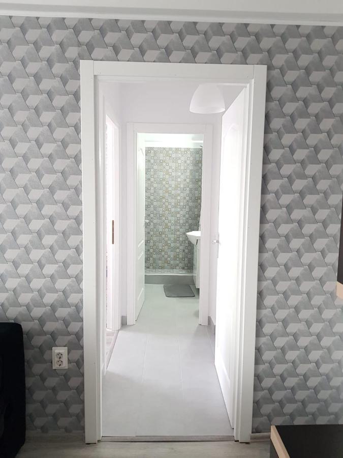 Ana Apartament Râmnicu Vâlcea 外观 照片